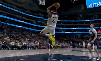 勇士加时赛突发变故 穆迪受伤倒地引发关注