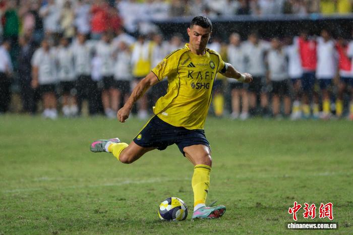 沙特超级杯决赛首现东亚 吉达国民点球险胜