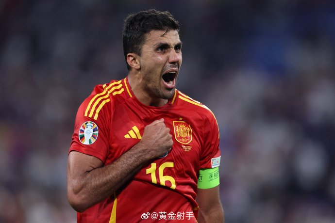 罗德里伤愈回归西班牙国家队名单引关注