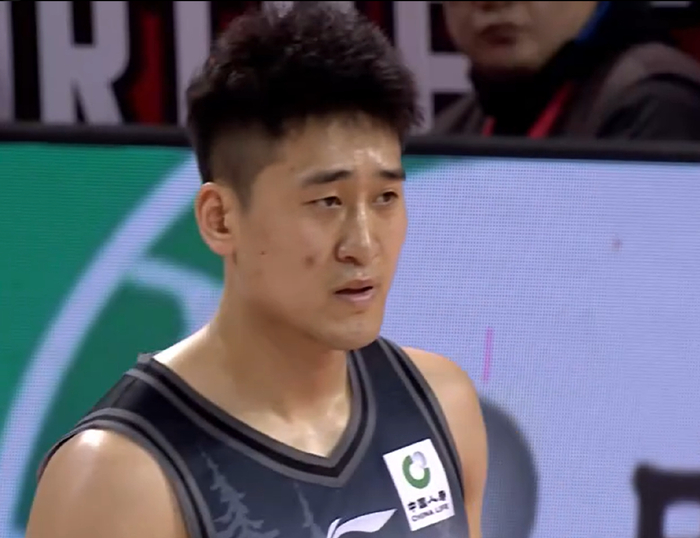 赵继伟14中1成辽宁队输球关键